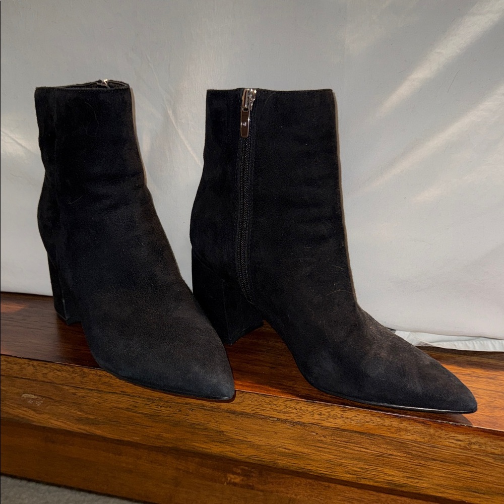 Elegant Black Suede Ankle Boots